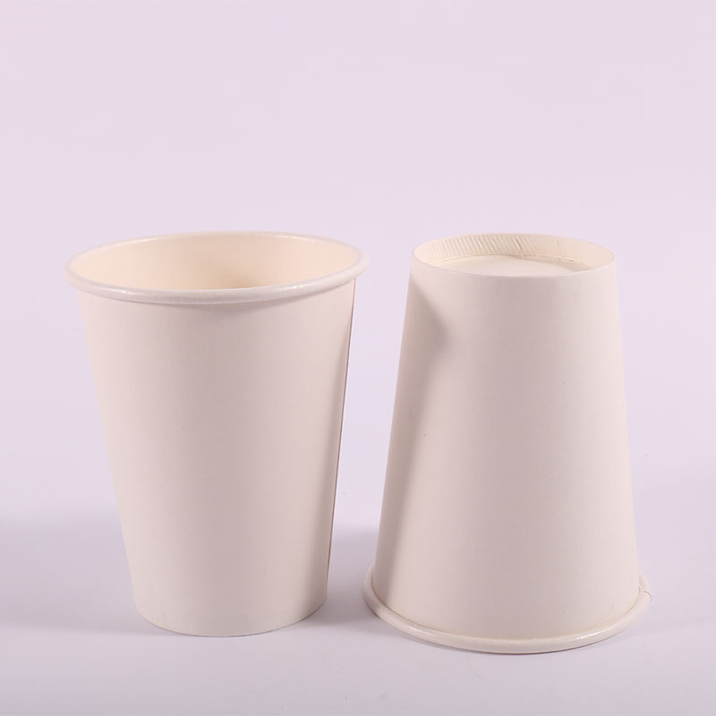 Tea drinking paper cups